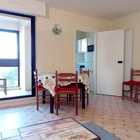 Apartment - 3 Pieces Avec Piscine, Parking, Animaux Admis, Proche - Fr-1-551-1 *